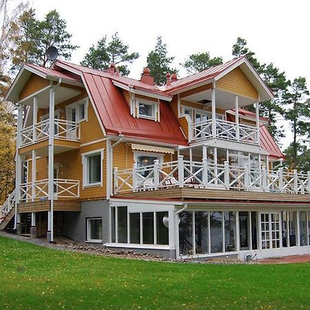 Villa Harald - Beachfront Hitis Zimmer foto